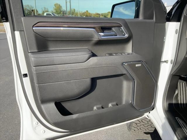 2025 Chevrolet Silverado 1500 4WD Crew Cab Short Bed RST
