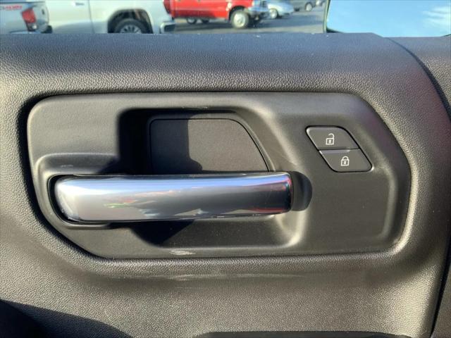 2026 Chevrolet Silverado 1500 4WD Crew Cab Short Bed Custom Trail Boss