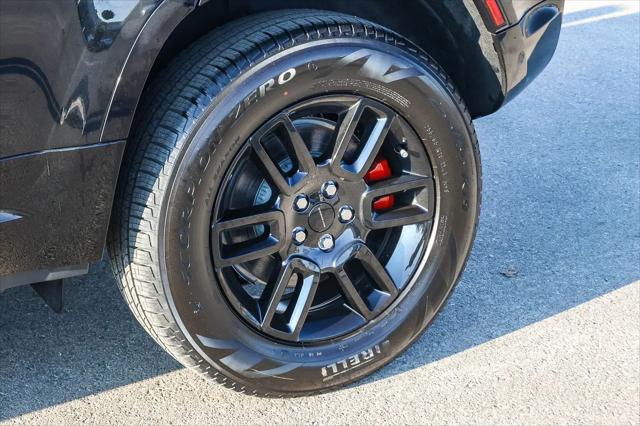 2026 Land Rover Defender P400 X