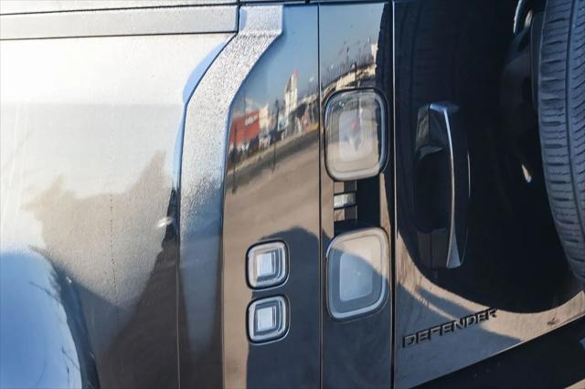 2026 Land Rover Defender P400 X