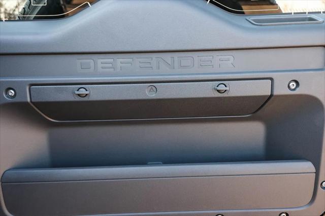 2026 Land Rover Defender P400 X