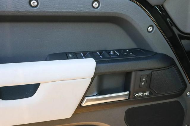 2026 Land Rover Defender P400 X