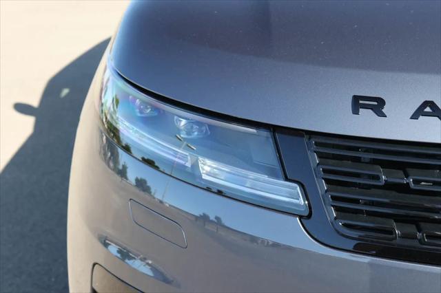 2026 Land Rover Range Rover Sport P360 SE