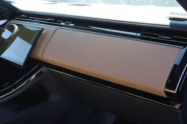 2026 Land Rover Range Rover Sport P360 SE