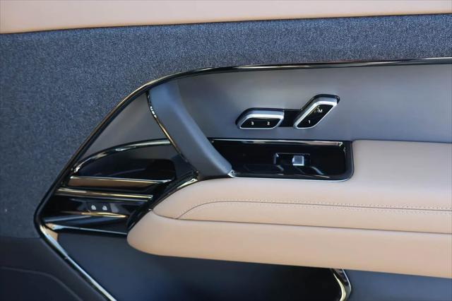 2026 Land Rover Range Rover Sport P360 SE