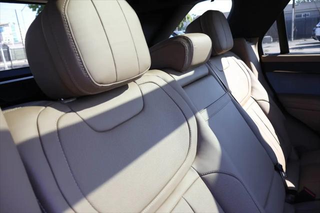 2026 Land Rover Range Rover Sport P360 SE