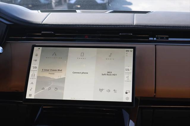 2026 Land Rover Range Rover Sport P360 SE