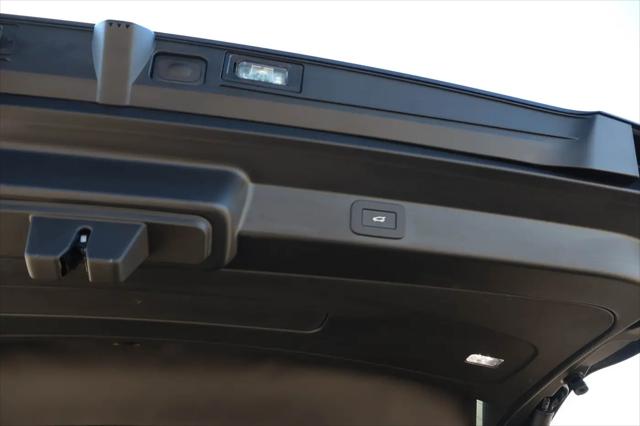 2026 Land Rover Range Rover Sport P360 SE