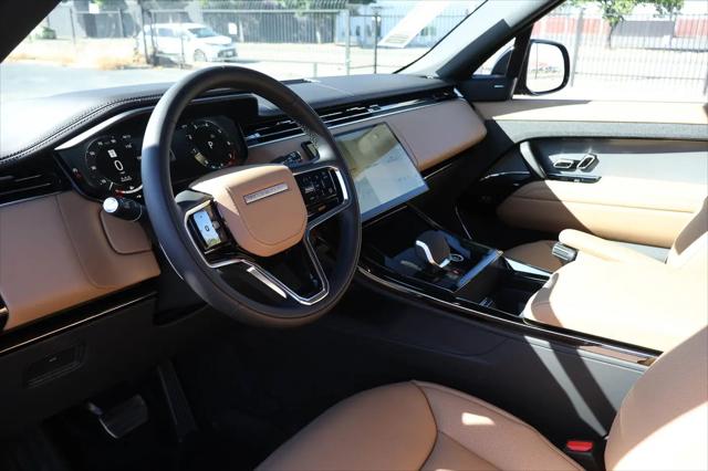 2026 Land Rover Range Rover Sport P360 SE