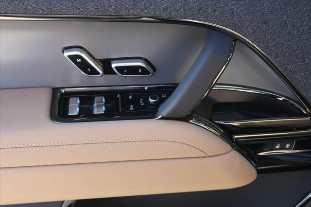 2026 Land Rover Range Rover Sport P360 SE