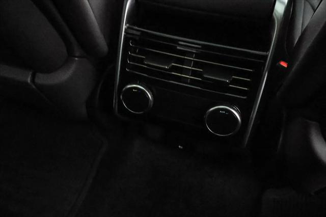 2026 Land Rover Range Rover P550e SE