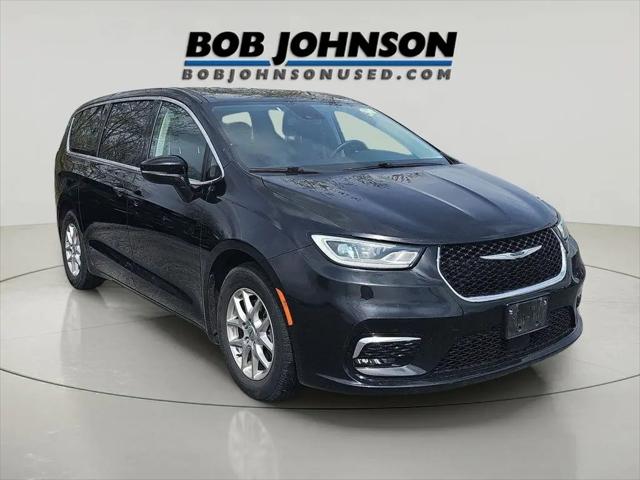 2023 Chrysler Pacifica Touring L for sale in Rochester, NY