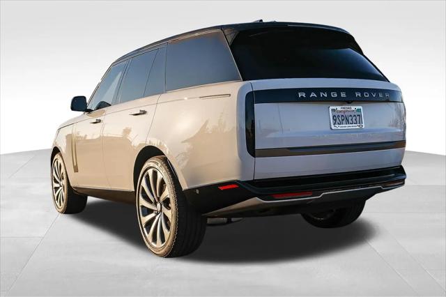 2025 Land Rover Range Rover P400 SE