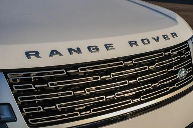 2025 Land Rover Range Rover P400 SE