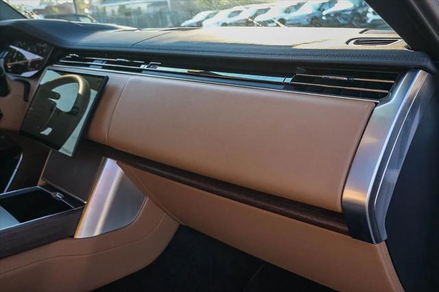 2025 Land Rover Range Rover P400 SE