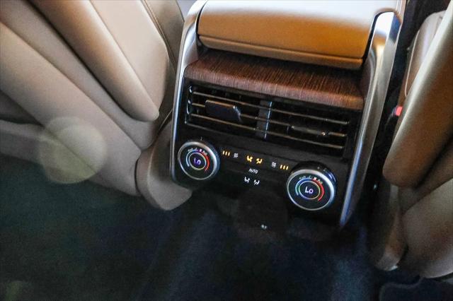 2025 Land Rover Range Rover P400 SE