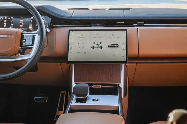 2025 Land Rover Range Rover P400 SE