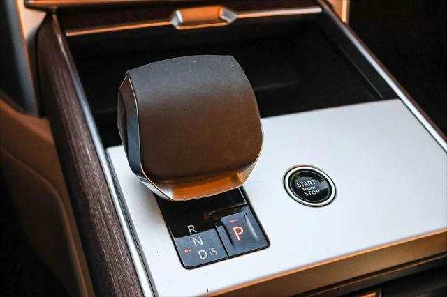 2025 Land Rover Range Rover P400 SE