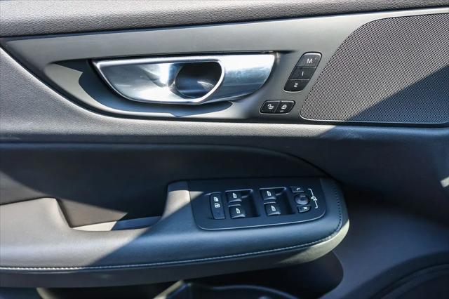 2025 Volvo V60 Cross Country Plus, B5 AWD Gas (mild hybrid)