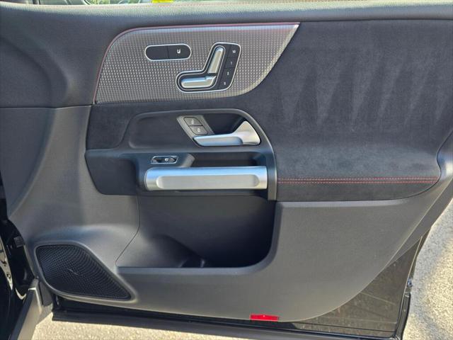 2023 Mercedes-Benz EQB 300 4MATIC