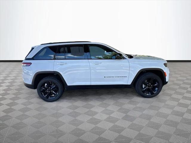 2025 Jeep Grand Cherokee Altitude X 4x2