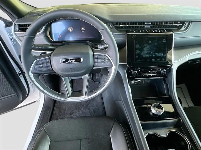 2025 Jeep Grand Cherokee Altitude X 4x2