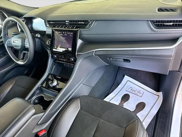 2025 Jeep Grand Cherokee Altitude X 4x2