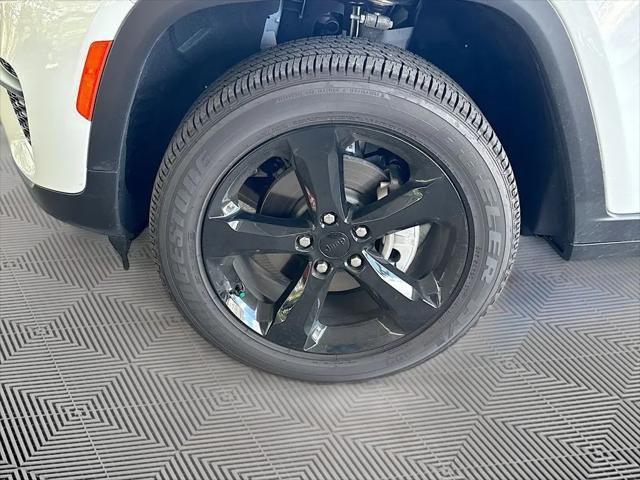 2025 Jeep Grand Cherokee Altitude X 4x2