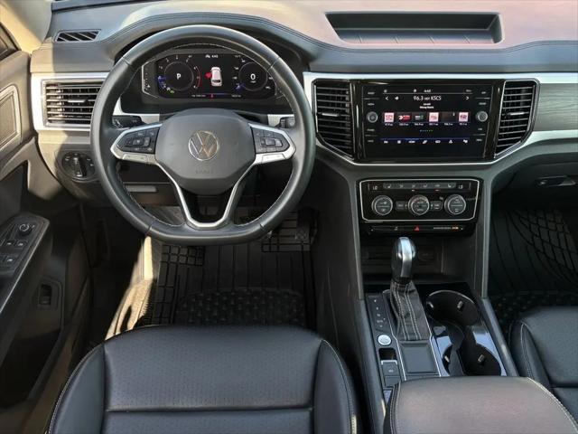 2022 Volkswagen Atlas 2.0T SE w/Technology
