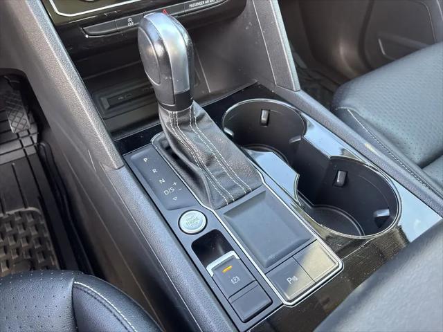 2022 Volkswagen Atlas 2.0T SE w/Technology