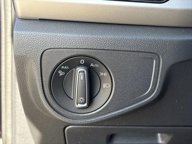 2022 Volkswagen Atlas 2.0T SE w/Technology
