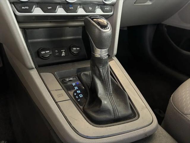 2020 Hyundai Elantra SE