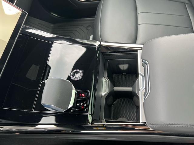2026 Land Rover Range Rover Sport P360 SE
