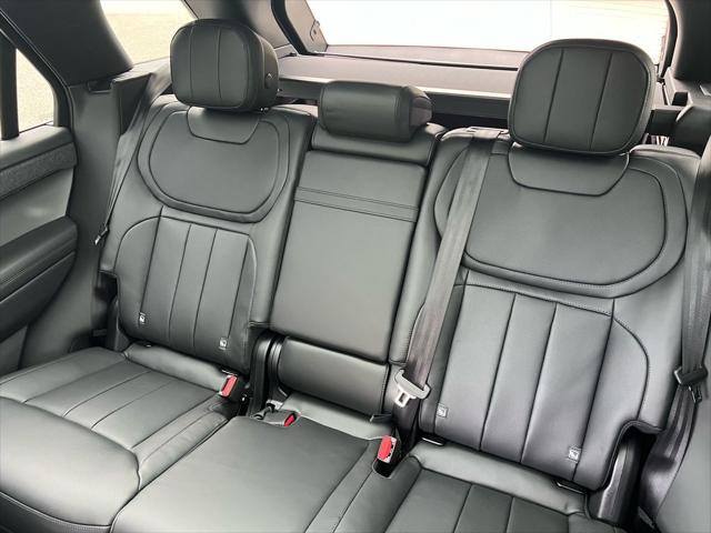 2026 Land Rover Range Rover Sport P360 SE