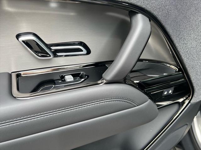 2026 Land Rover Range Rover Sport P360 SE