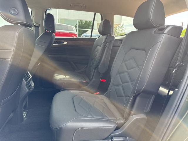 2026 Volkswagen Atlas SE with Technology