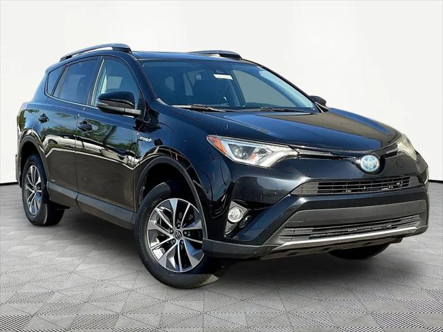2017 Toyota RAV4 Hybrid XLE