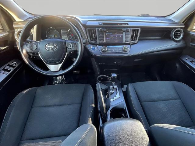 2017 Toyota RAV4 Hybrid XLE