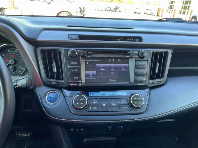 2017 Toyota RAV4 Hybrid XLE