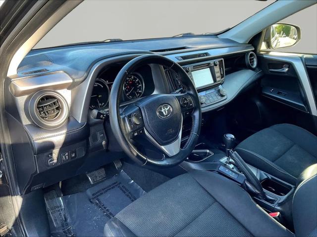 2017 Toyota RAV4 Hybrid XLE
