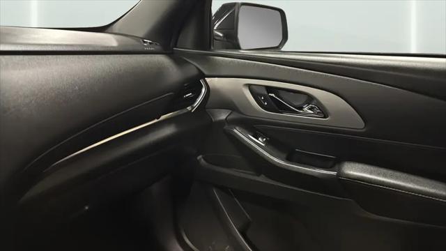 2023 Chevrolet Traverse AWD LT Cloth