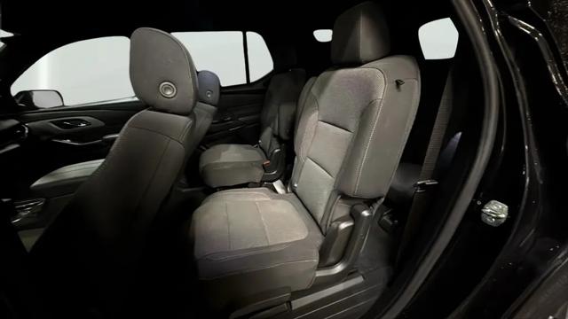 2023 Chevrolet Traverse AWD LT Cloth