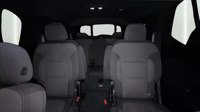 2023 Chevrolet Traverse AWD LT Cloth