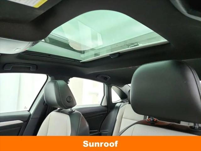 2021 Volkswagen Jetta 1.4T R-Line