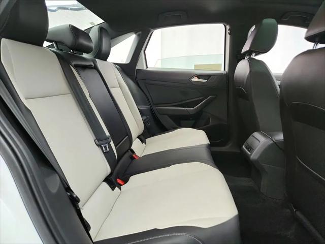 2021 Volkswagen Jetta 1.4T R-Line