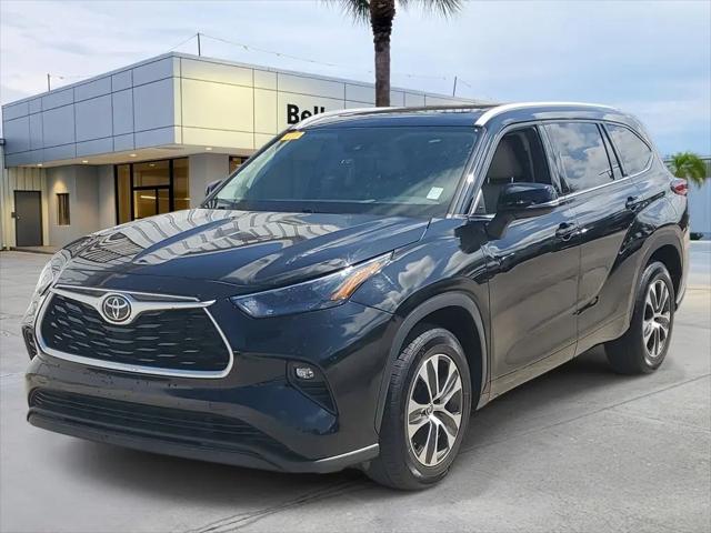 2022 Toyota Highlander XLE for sale in Venice, FL