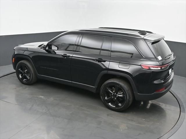 2023 Jeep Grand Cherokee Altitude 4x4