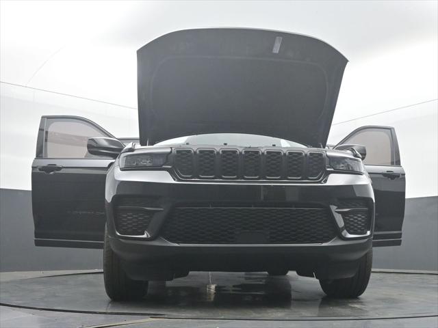 2023 Jeep Grand Cherokee Altitude 4x4