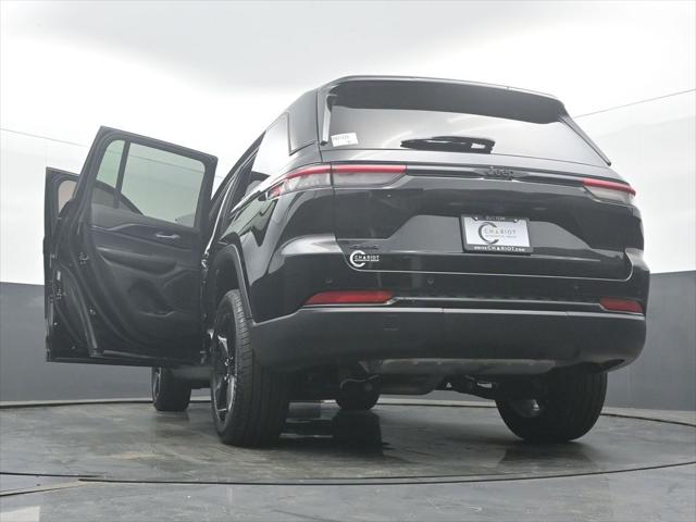 2023 Jeep Grand Cherokee Altitude 4x4