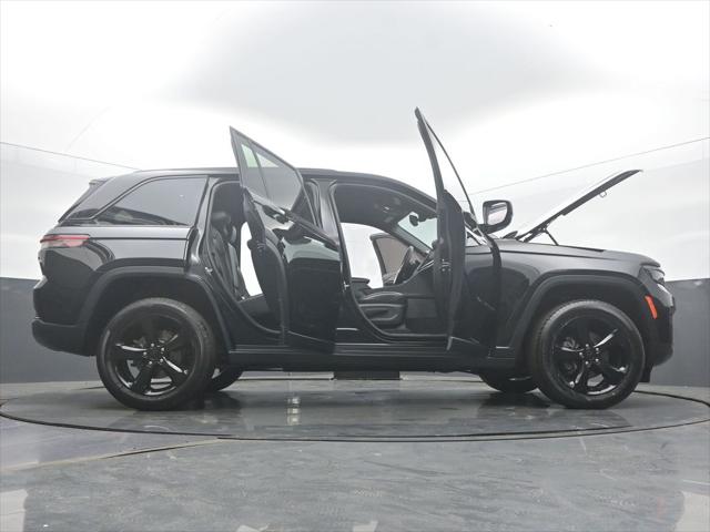 2023 Jeep Grand Cherokee Altitude 4x4